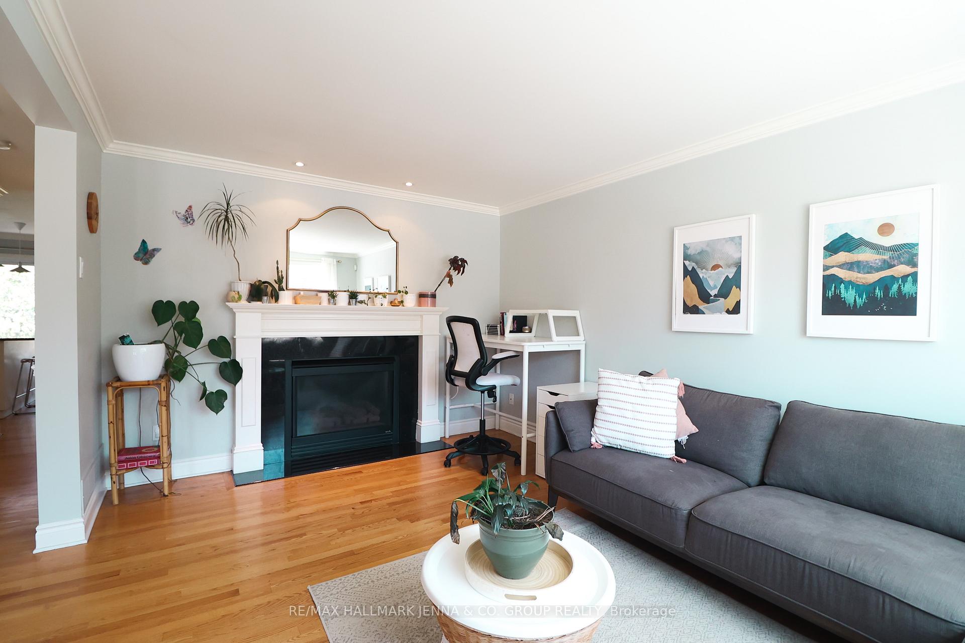 Photo 9 of 377 Wilmont Avenue, Ottawa, Westboro West — HOMEH
