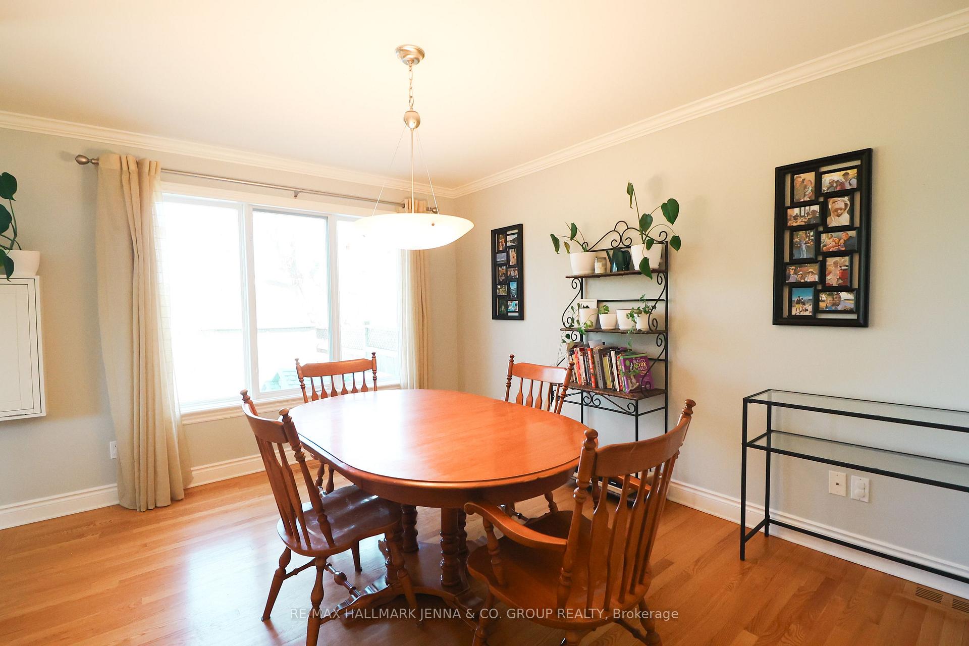 Photo 17 of 377 Wilmont Avenue, Ottawa, Westboro West — HOMEH