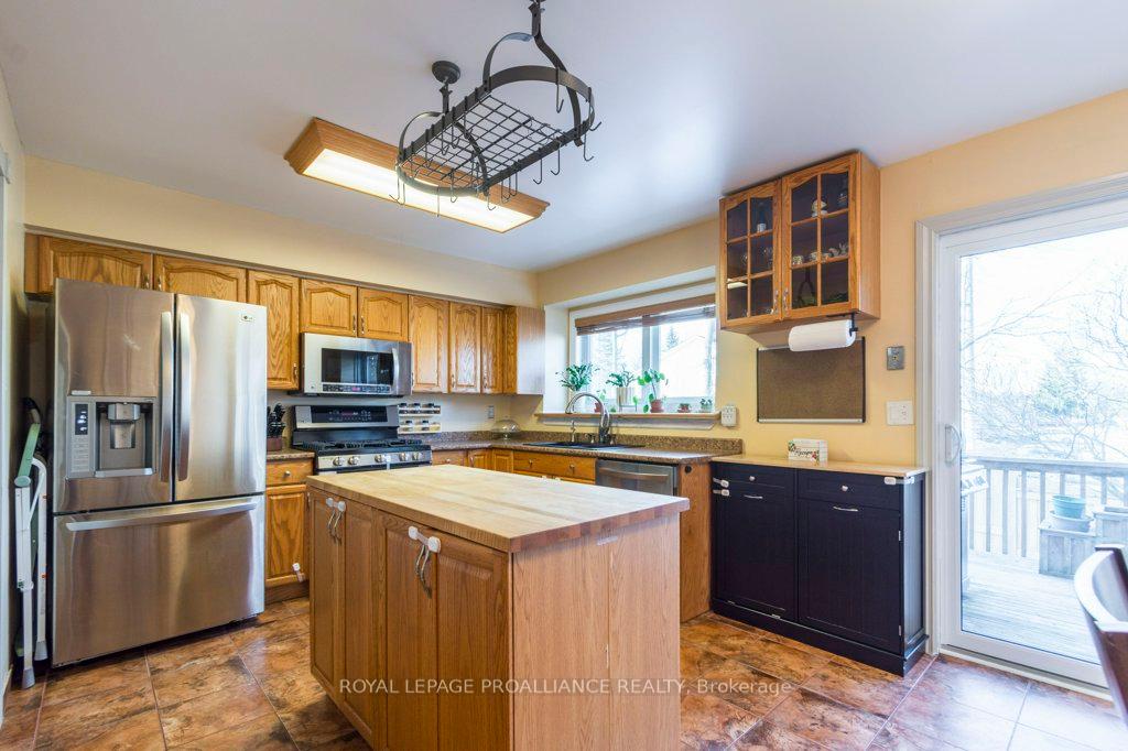 Photo 6 of Unit 9, 9 Progress Avenue, Belleville, Belleville Ward — HOMEH