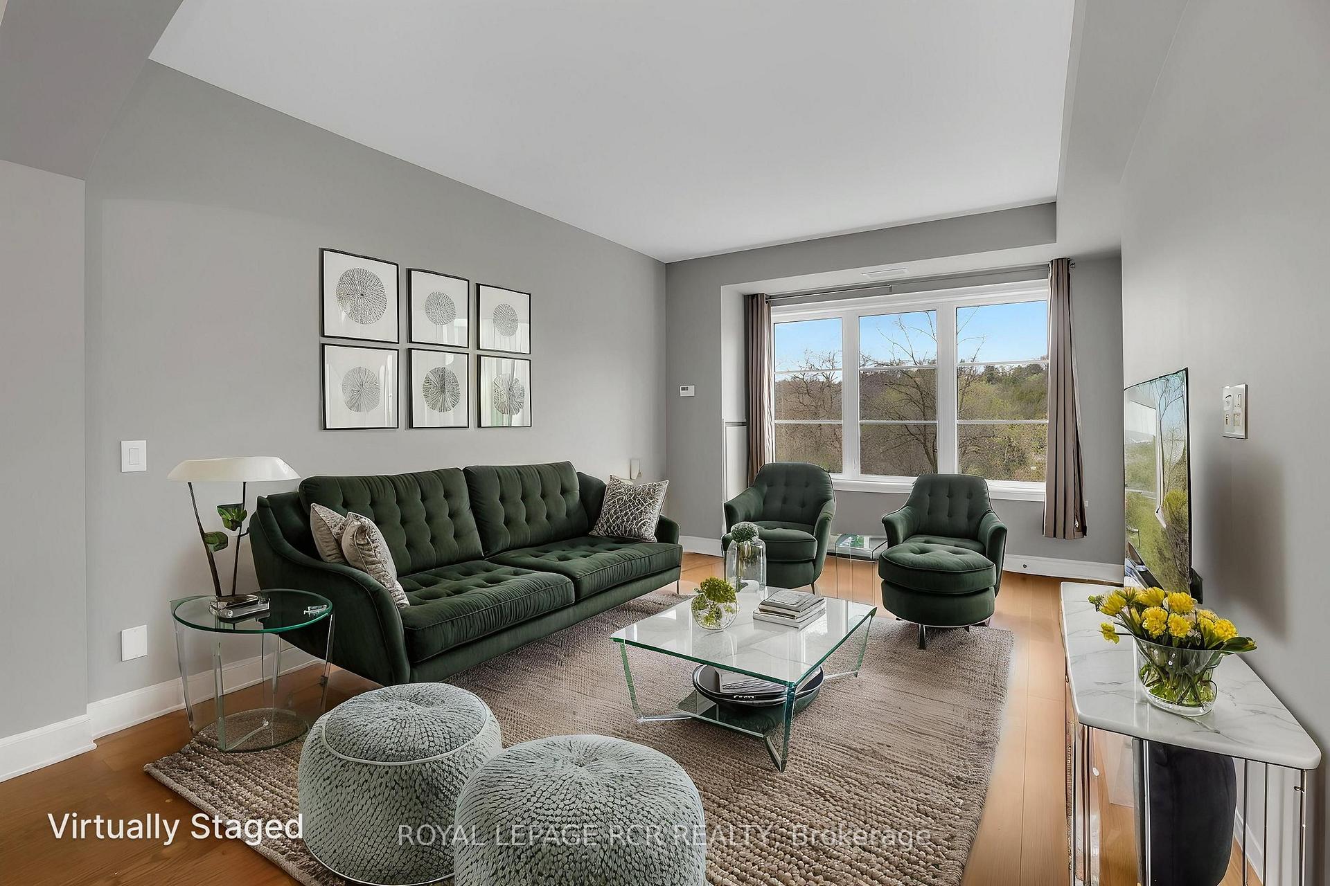 Photo 12 of Unit 402, 60 Ann Street, Caledon, Bolton West — HOMEH