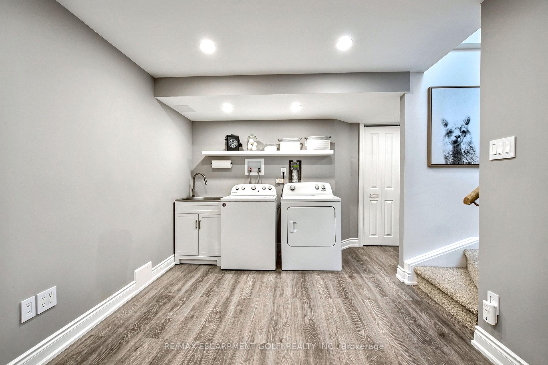 Photo 26 of Unit 10, 2920 Headon Forest Drive, Burlington, Headon — HOMEH