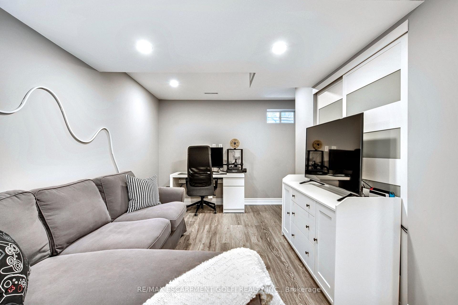Photo 27 of Unit 10, 2920 Headon Forest Drive, Burlington, Headon — HOMEH