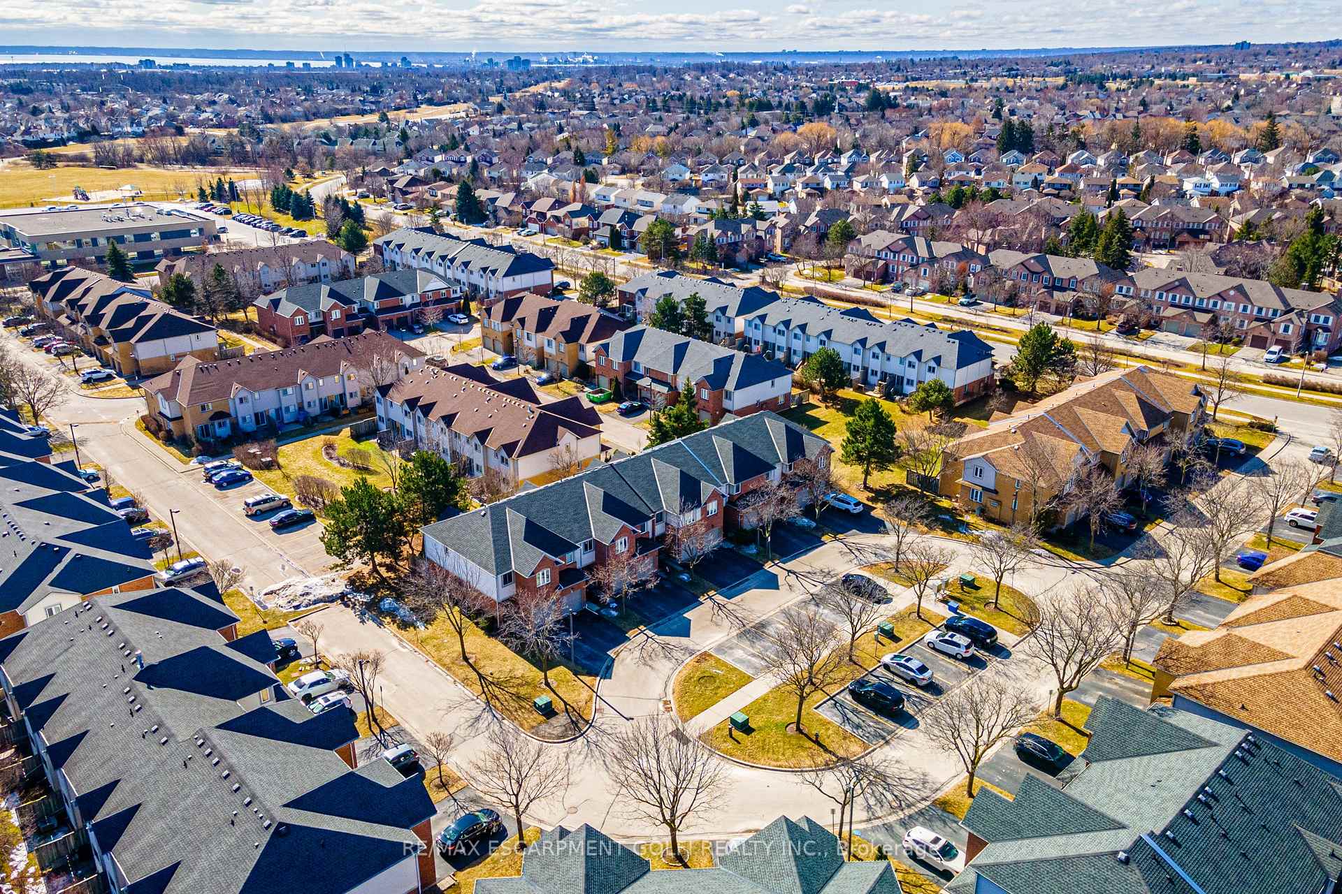 Photo 32 of Unit 10, 2920 Headon Forest Drive, Burlington, Headon — HOMEH