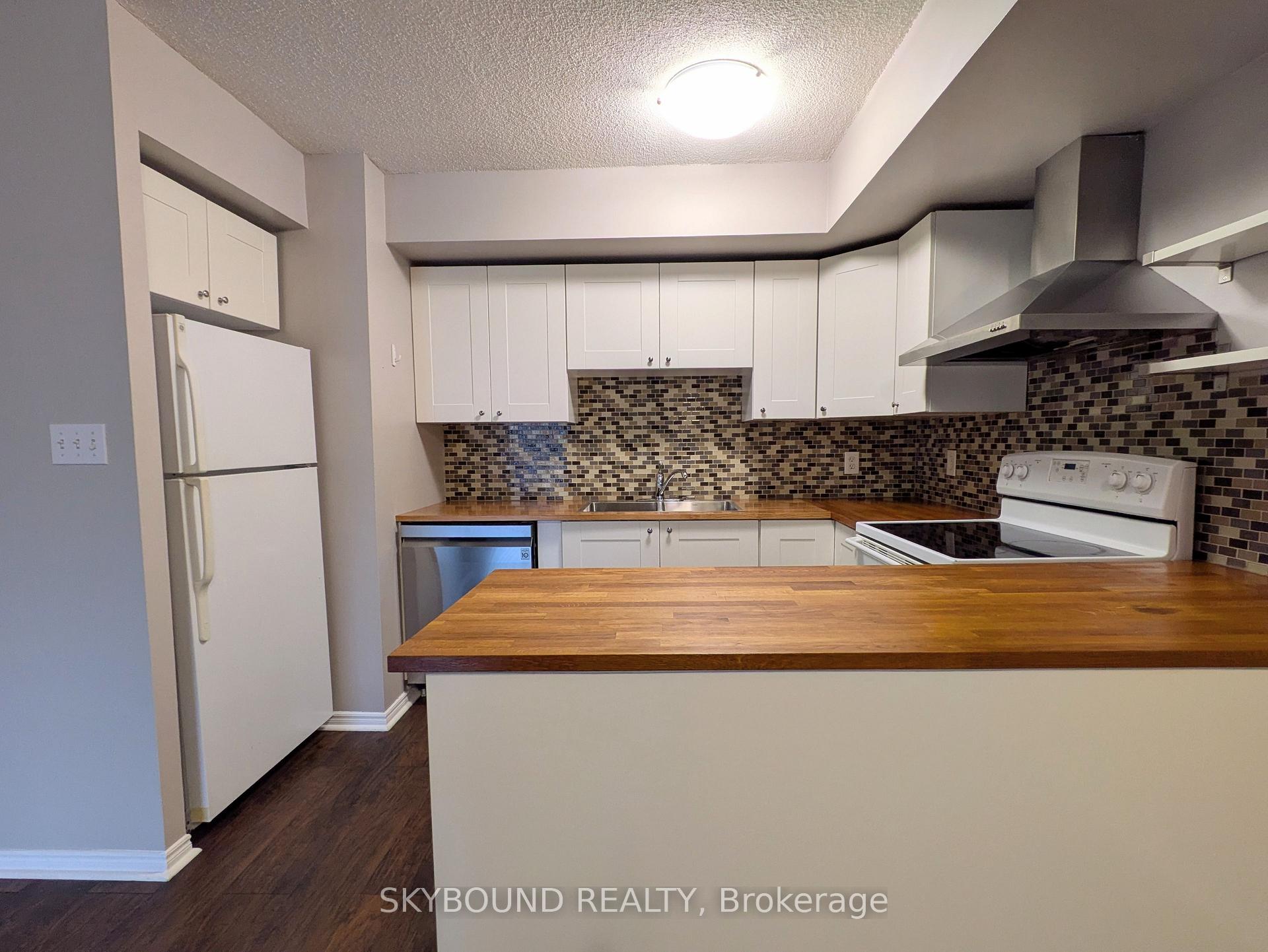 Photo 10 of Unit 2201, 25 The Esplanade, Toronto, Waterfront Communities — HOMEH