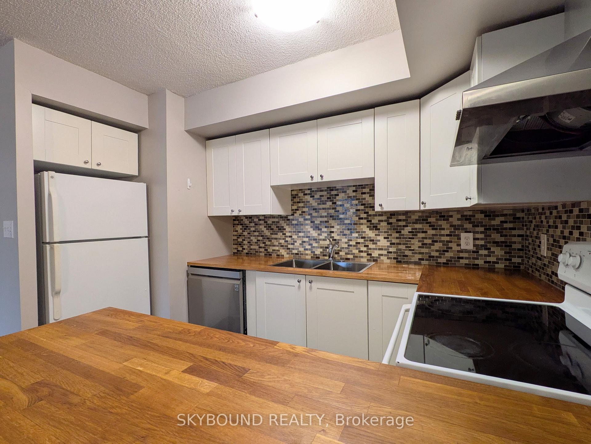 Photo 11 of Unit 2201, 25 The Esplanade, Toronto, Waterfront Communities — HOMEH