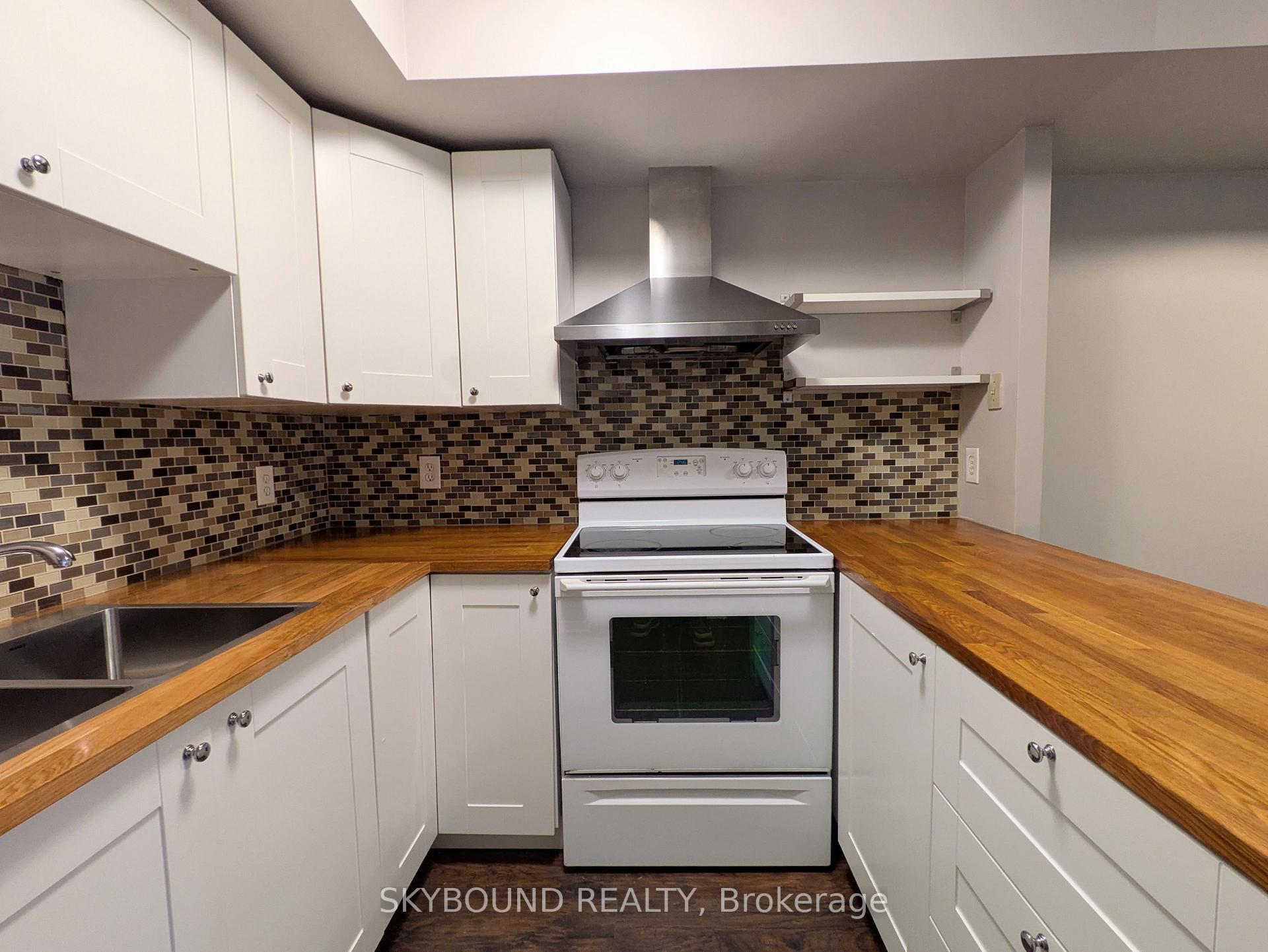 Photo 13 of Unit 2201, 25 The Esplanade, Toronto, Waterfront Communities — HOMEH