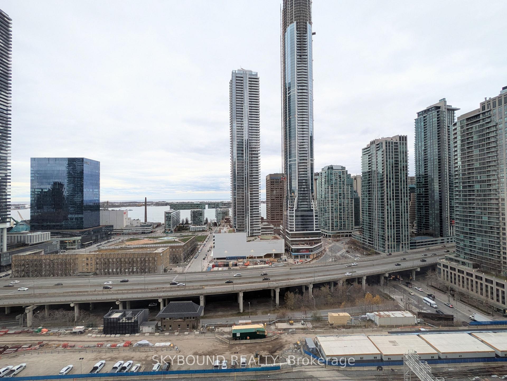 Photo 18 of Unit 2201, 25 The Esplanade, Toronto, Waterfront Communities — HOMEH