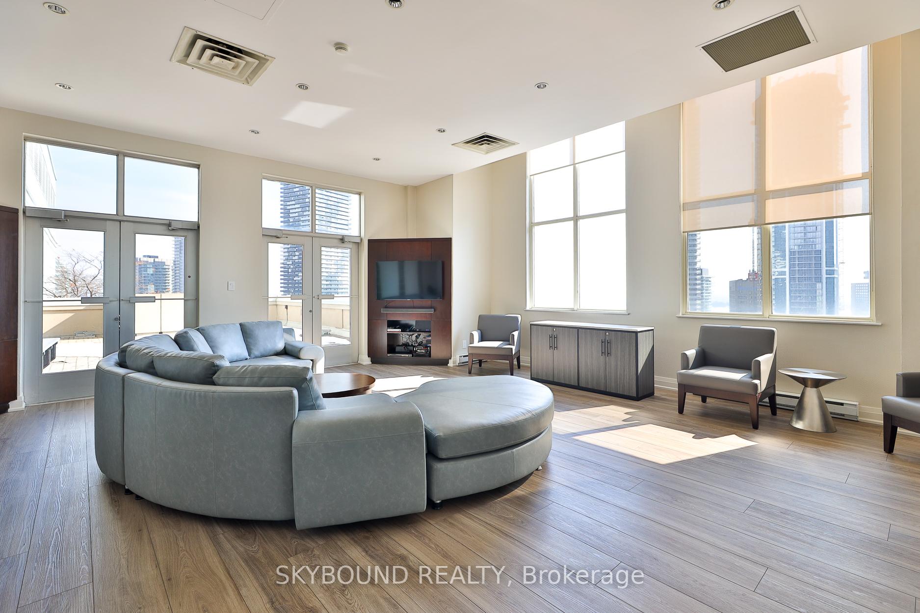 Photo 33 of Unit 2201, 25 The Esplanade, Toronto, Waterfront Communities — HOMEH