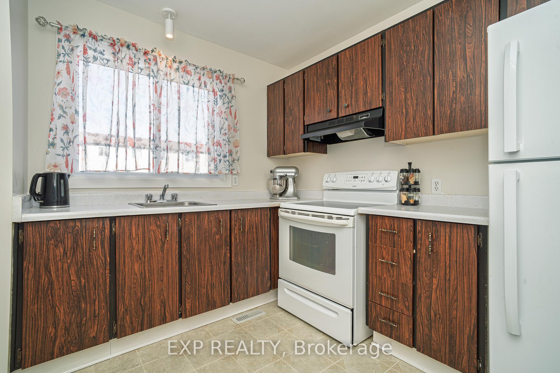 Photo 9 of Unit 37, 44C Foxfield Drive, Ottawa, Barrhaven - Knollsbrook — HOMEH