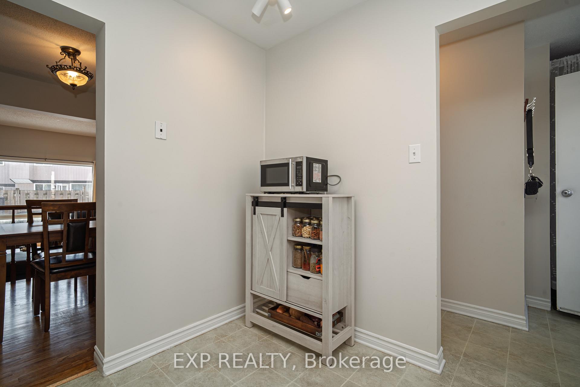 Photo 11 of Unit 37, 44C Foxfield Drive, Ottawa, Barrhaven - Knollsbrook — HOMEH