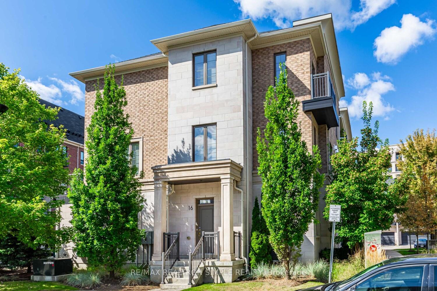 Photo 2 of 16 American Elm Way, Markham, Unionville — HOMEH