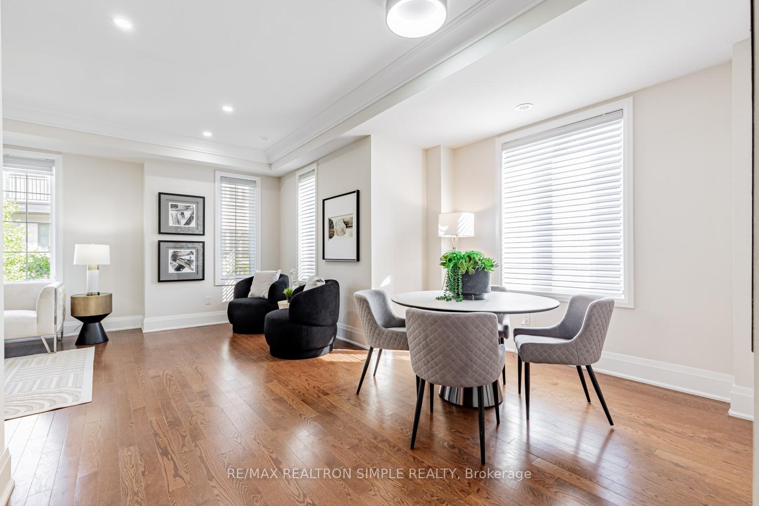Photo 9 of 16 American Elm Way, Markham, Unionville — HOMEH