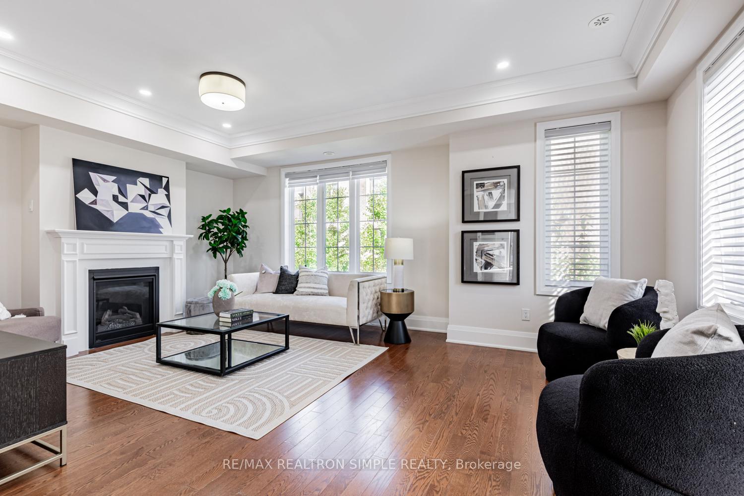 Photo 10 of 16 American Elm Way, Markham, Unionville — HOMEH