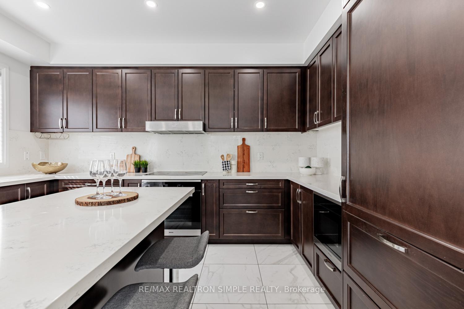 Photo 20 of 16 American Elm Way, Markham, Unionville — HOMEH