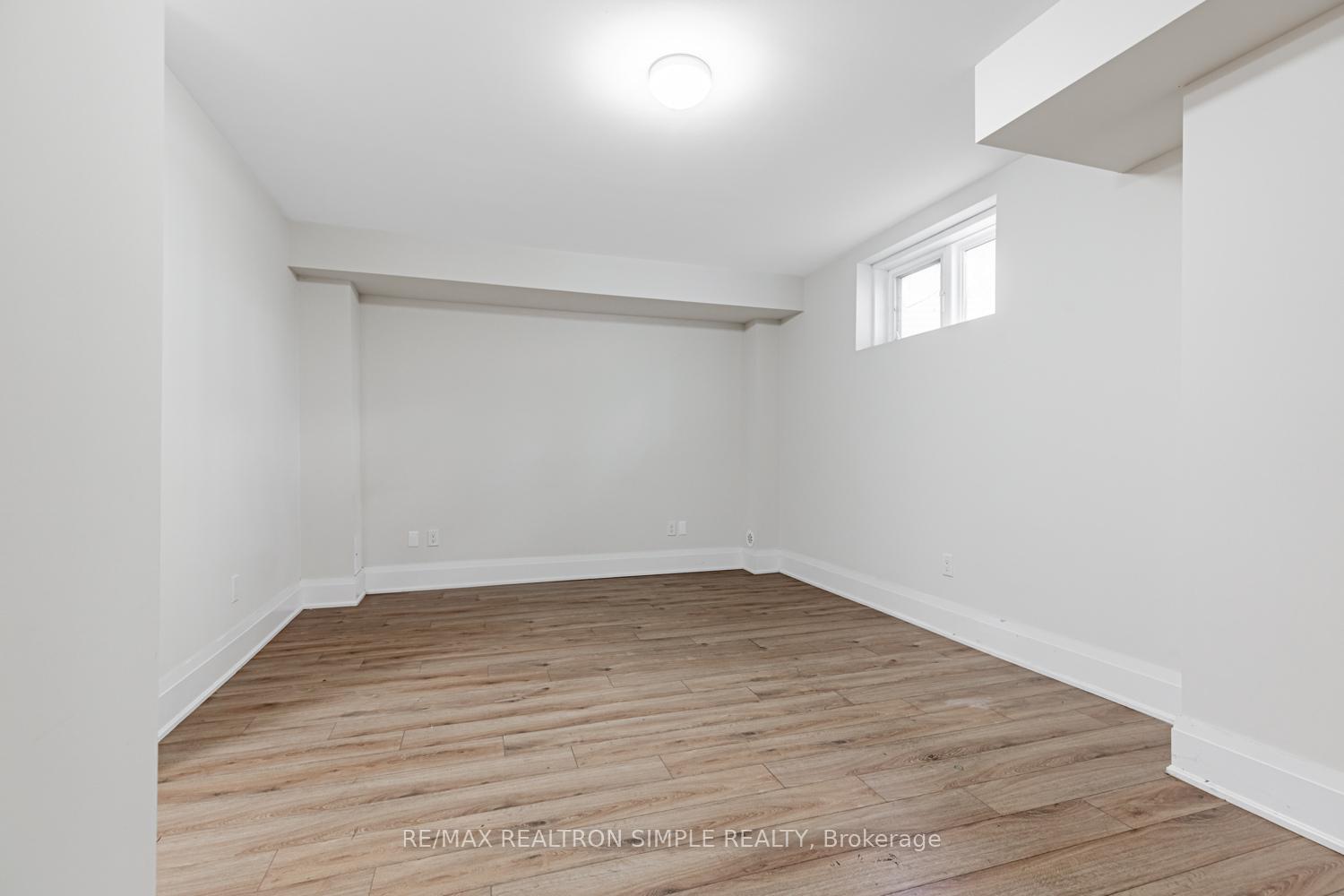 Photo 32 of 16 American Elm Way, Markham, Unionville — HOMEH
