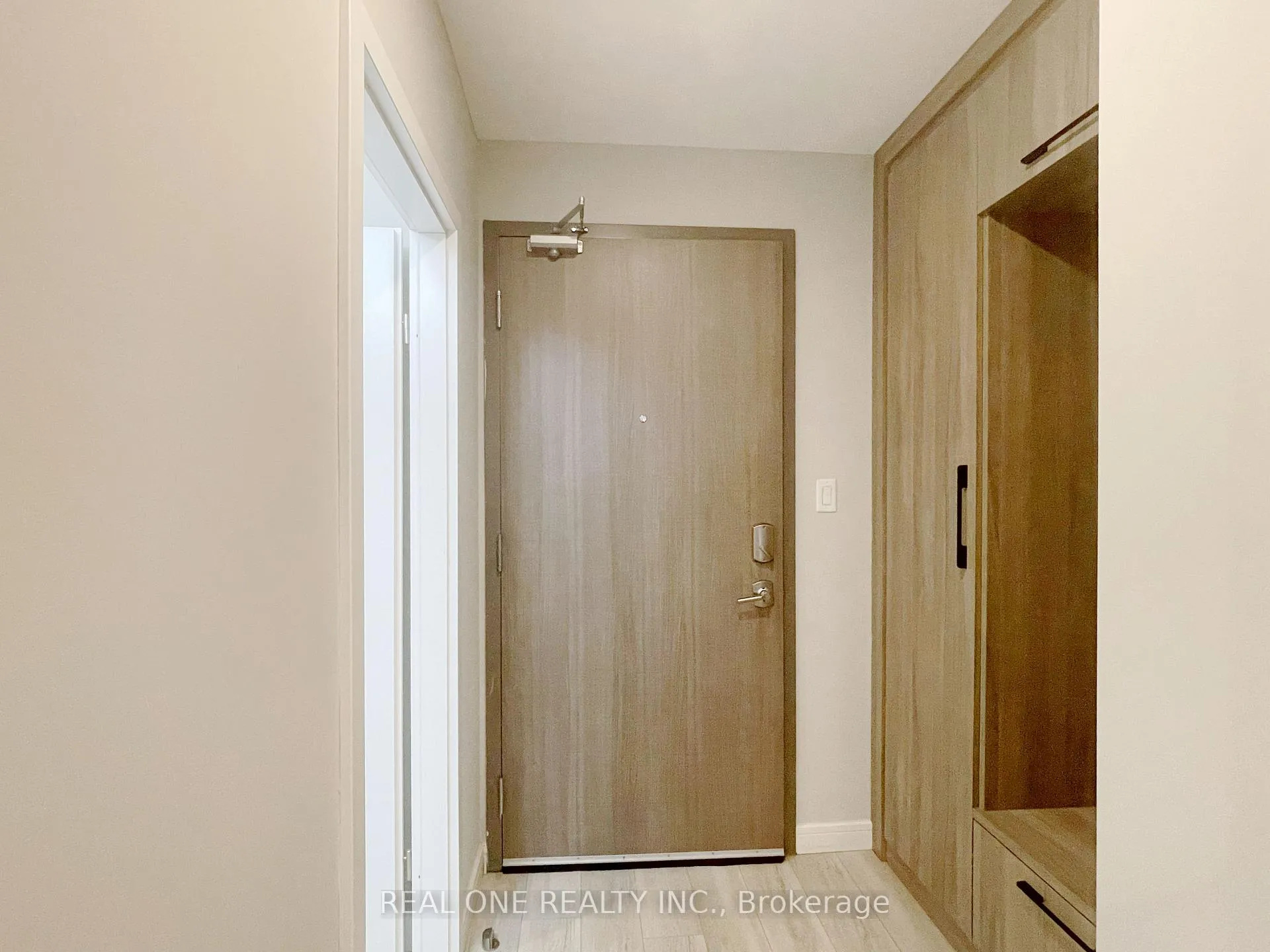 Photo 3 of Unit 1404, 20 George Street, Hamilton, Central — HOMEH
