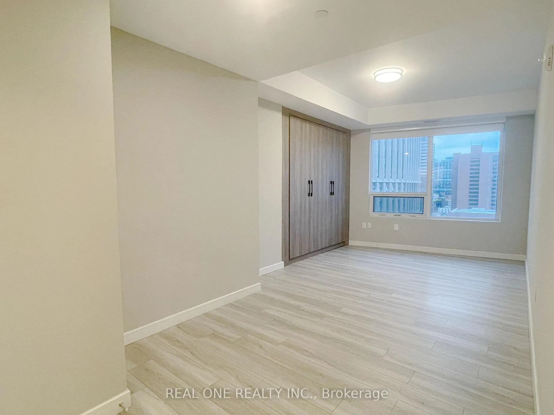 Photo 14 of Unit 1404, 20 George Street, Hamilton, Central — HOMEH
