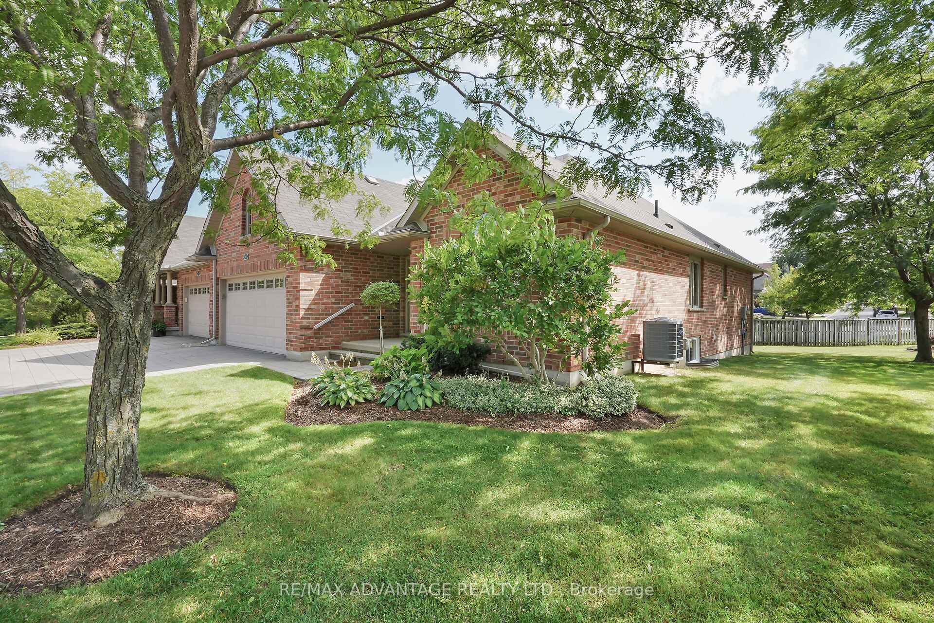 Photo 4 of Unit 42, 1502 Warbler Woods Walk, London, South B — HOMEH