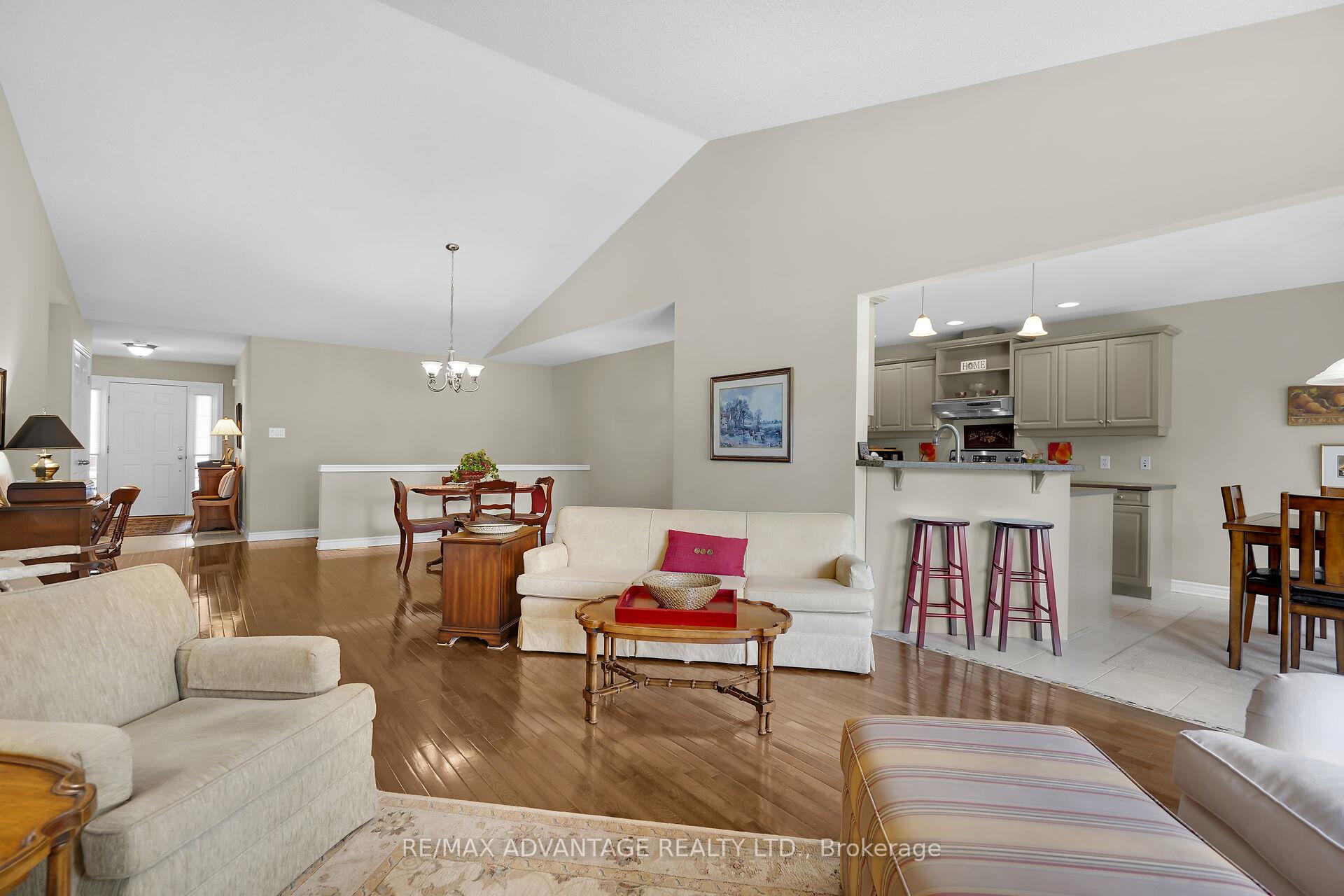 Photo 14 of Unit 42, 1502 Warbler Woods Walk, London, South B — HOMEH