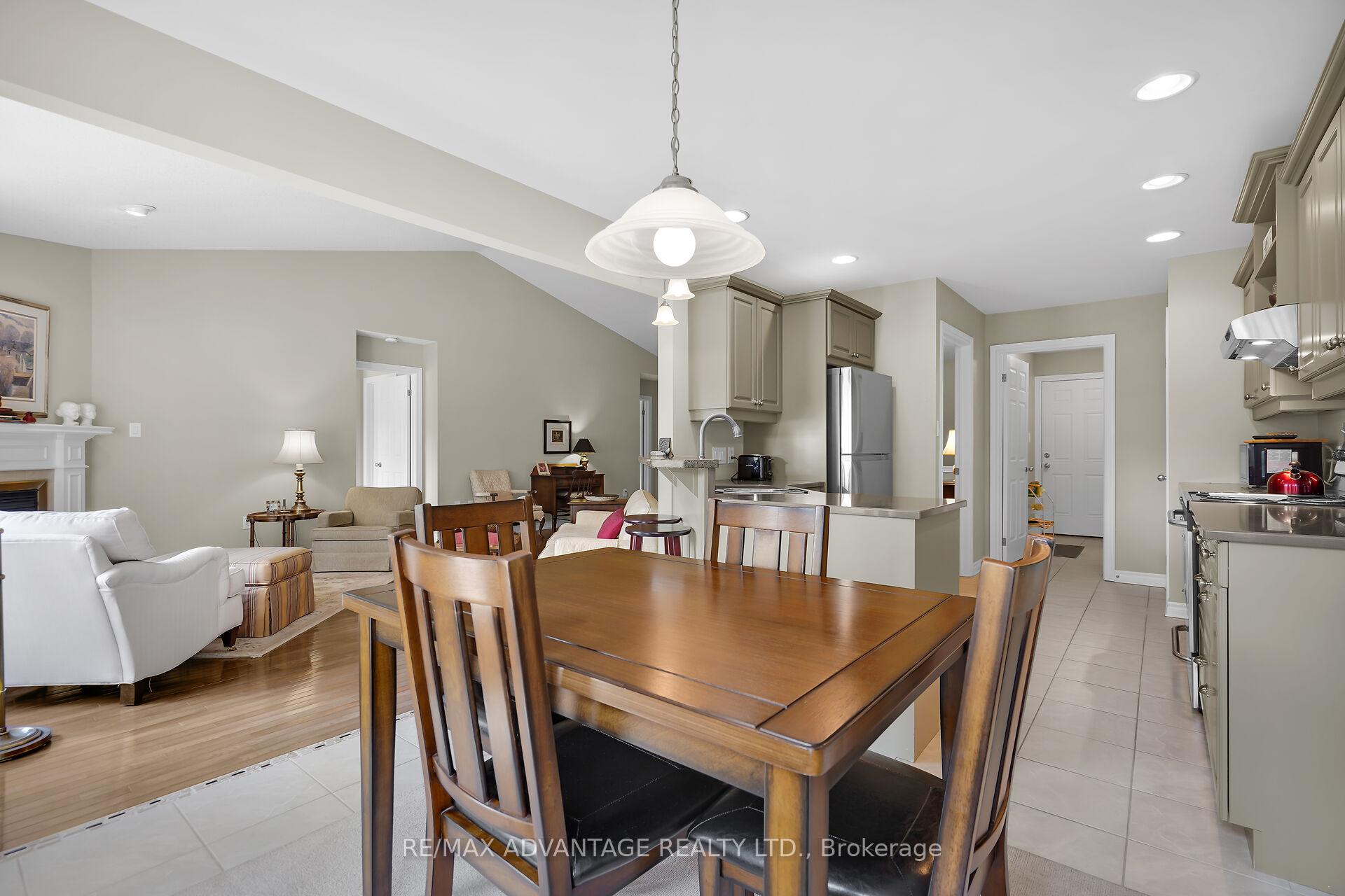 Photo 16 of Unit 42, 1502 Warbler Woods Walk, London, South B — HOMEH