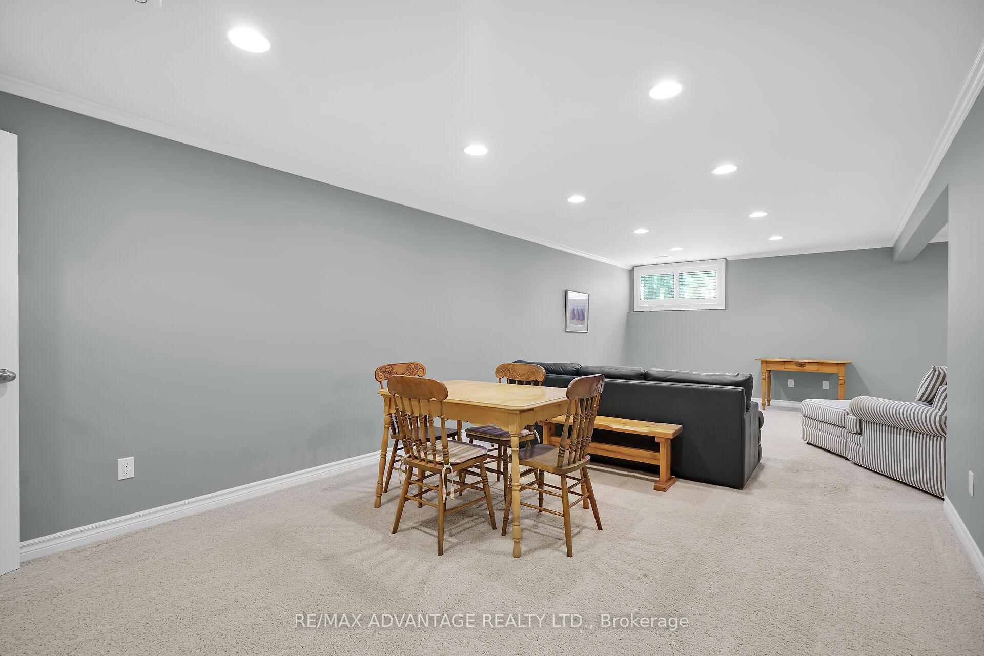 Photo 30 of Unit 42, 1502 Warbler Woods Walk, London, South B — HOMEH