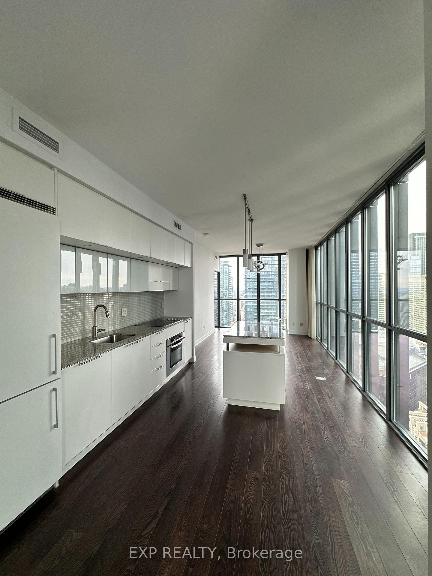 Photo 6 of Unit 3905, 110 Charles Street E, Toronto, Church-Yonge Corridor — HOMEH