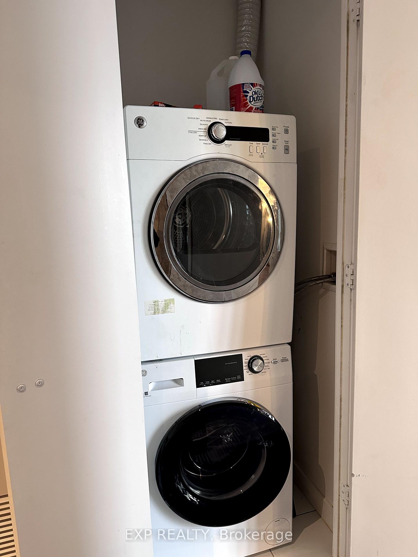 Photo 22 of Unit 3905, 110 Charles Street E, Toronto, Church-Yonge Corridor — HOMEH