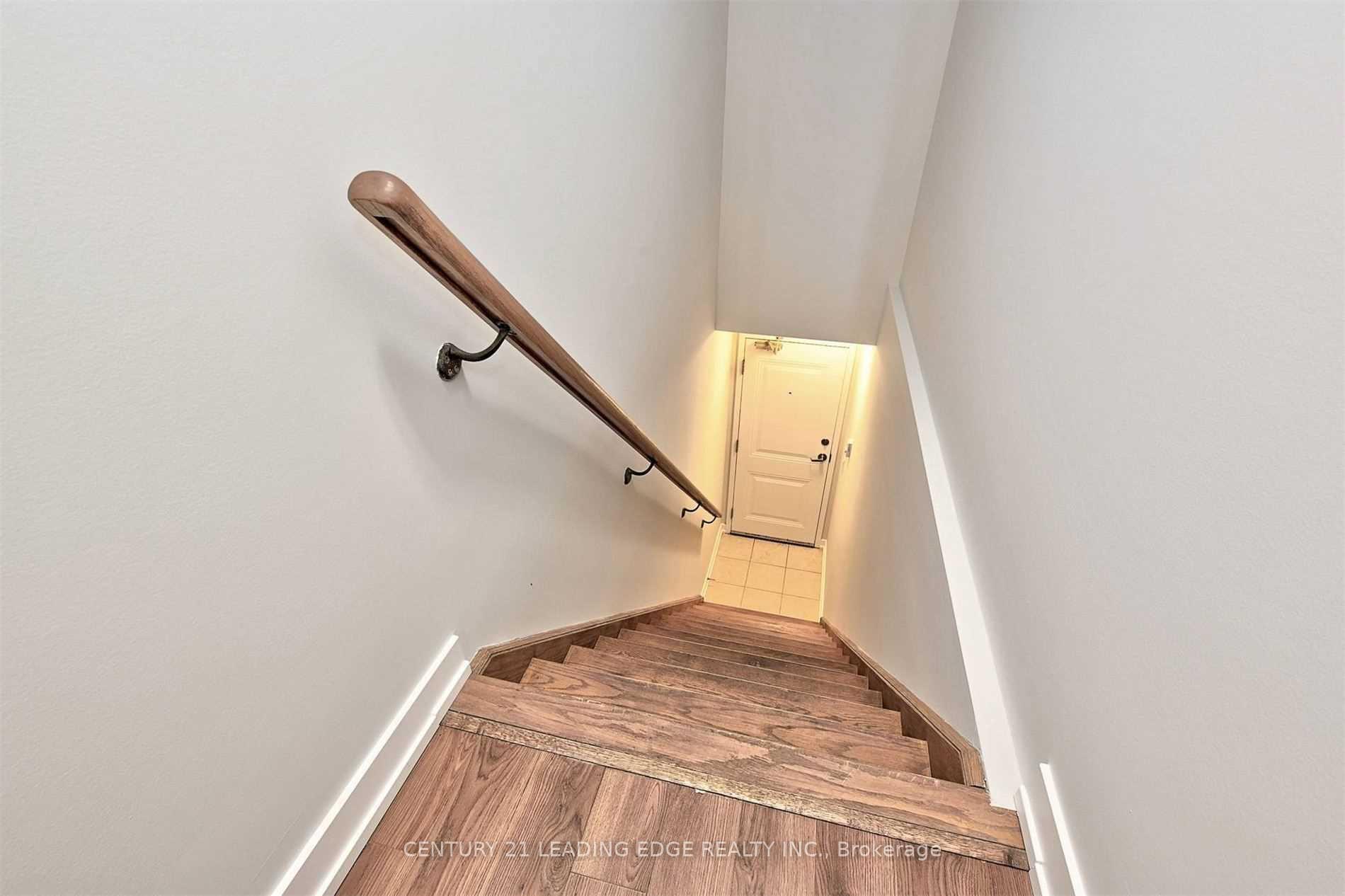 Photo 3 of Unit 708, 60 Dunsheath Way, Markham, Cornell — HOMEH