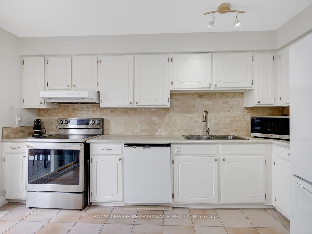 Photo 9 of Unit 47, 280 McClellan Road, Ottawa, Arlington Woods — HOMEH