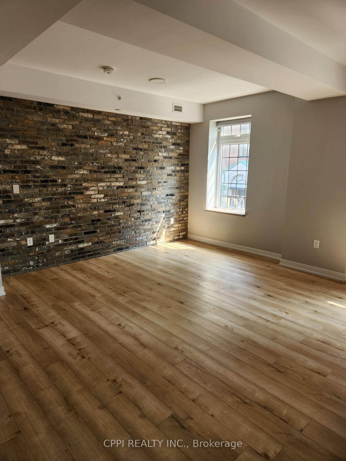 Photo 4 of Unit 220, 70 King Street E, Oshawa, O'Neill — HOMEH
