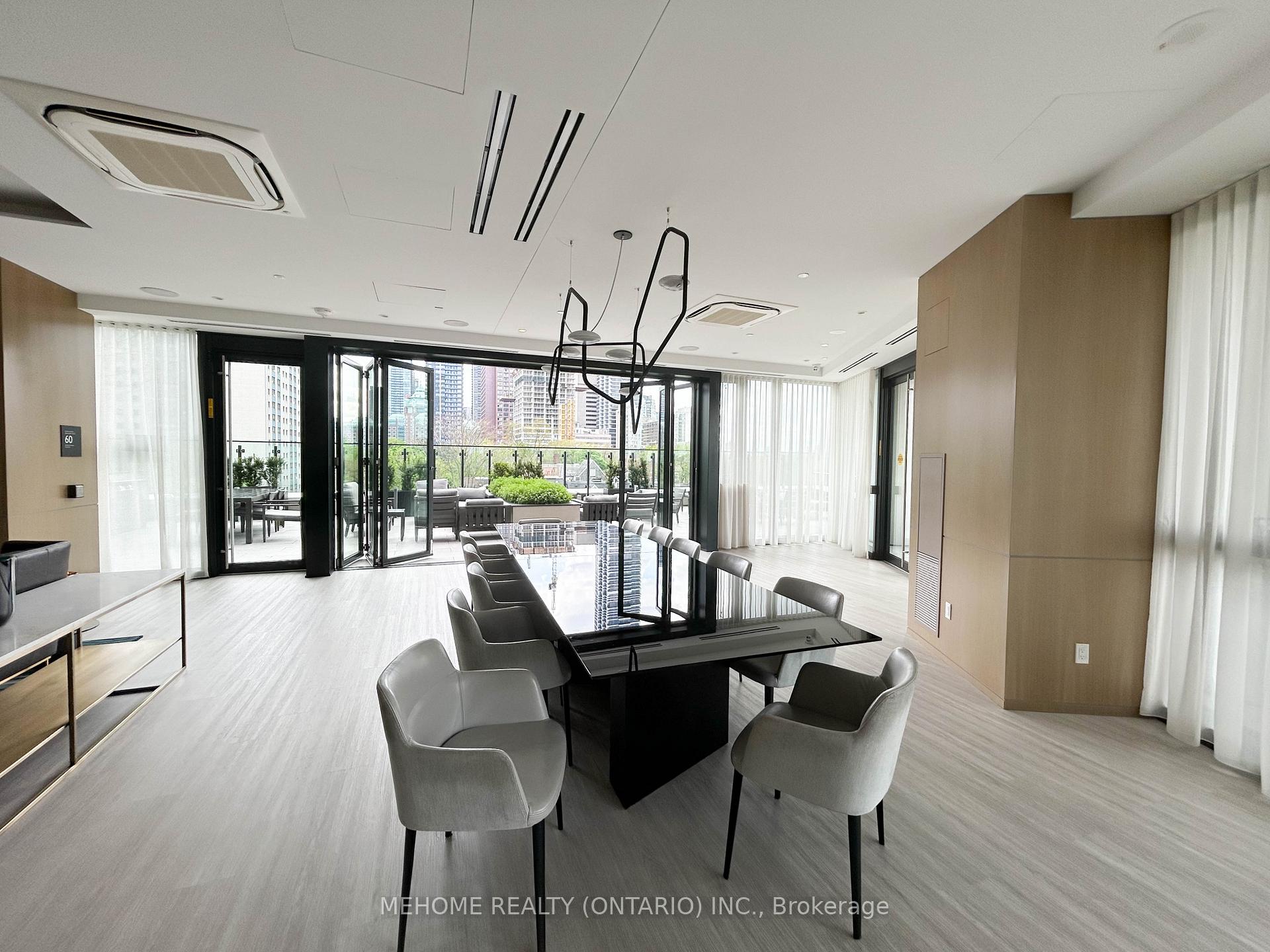 Photo 8 of Unit 923, 585 Bloor Street E, Toronto, North St. James Town — HOMEH
