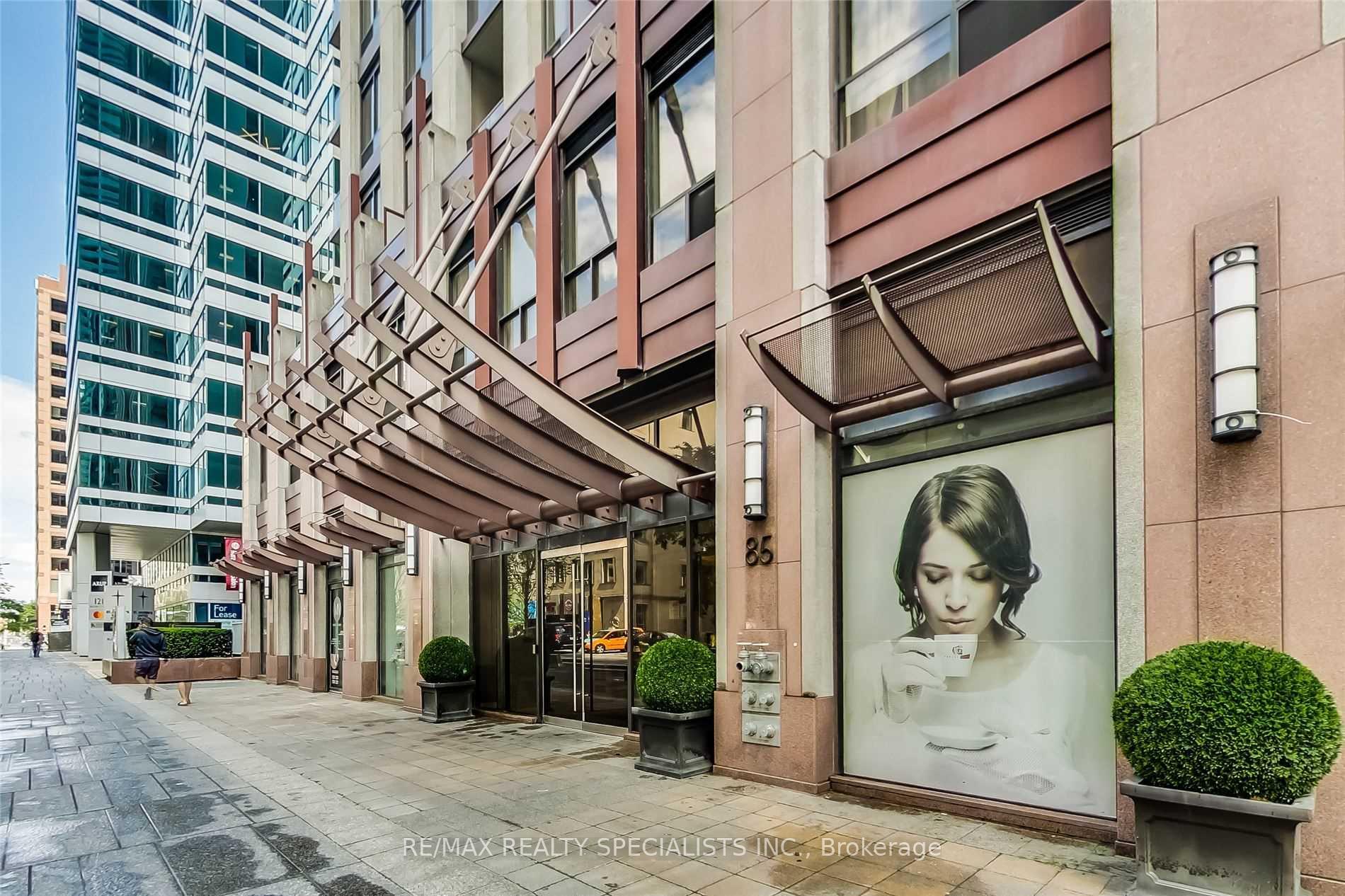Photo 3 of Unit 1906, 85 Bloor Street E, Toronto, Church-Yonge Corridor — HOMEH