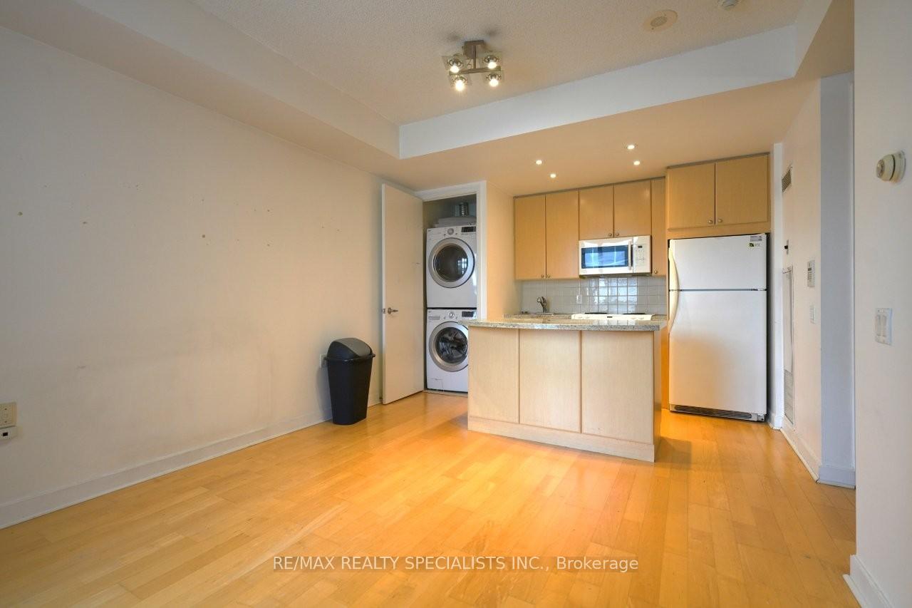 Photo 10 of Unit 1906, 85 Bloor Street E, Toronto, Church-Yonge Corridor — HOMEH