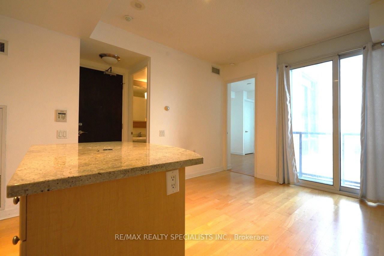 Photo 14 of Unit 1906, 85 Bloor Street E, Toronto, Church-Yonge Corridor — HOMEH