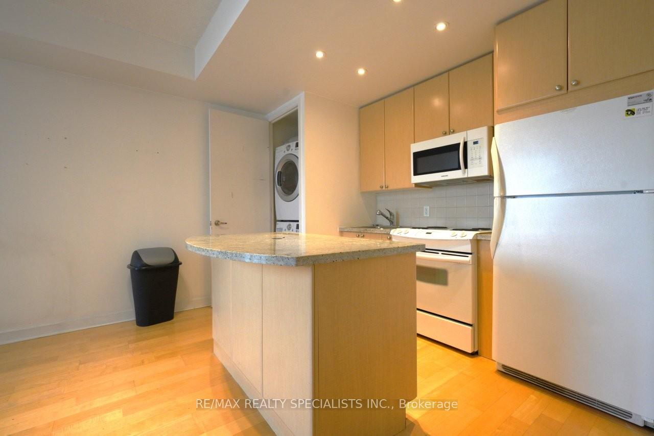 Photo 16 of Unit 1906, 85 Bloor Street E, Toronto, Church-Yonge Corridor — HOMEH