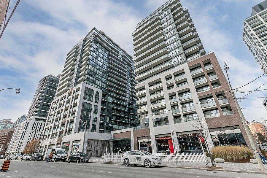 Front of Unit 1929, 460 Adelaide Street E