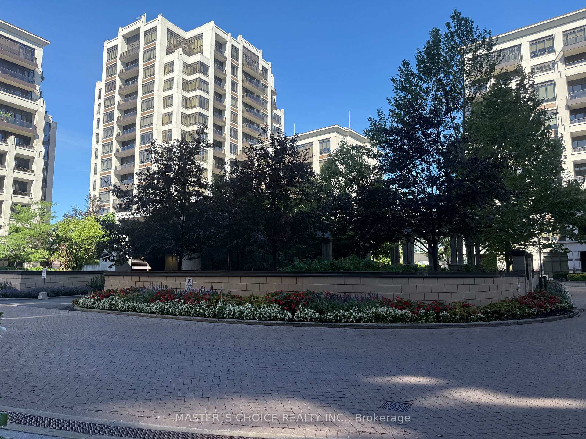 Front of Unit 312, 38 Cedarland Drive