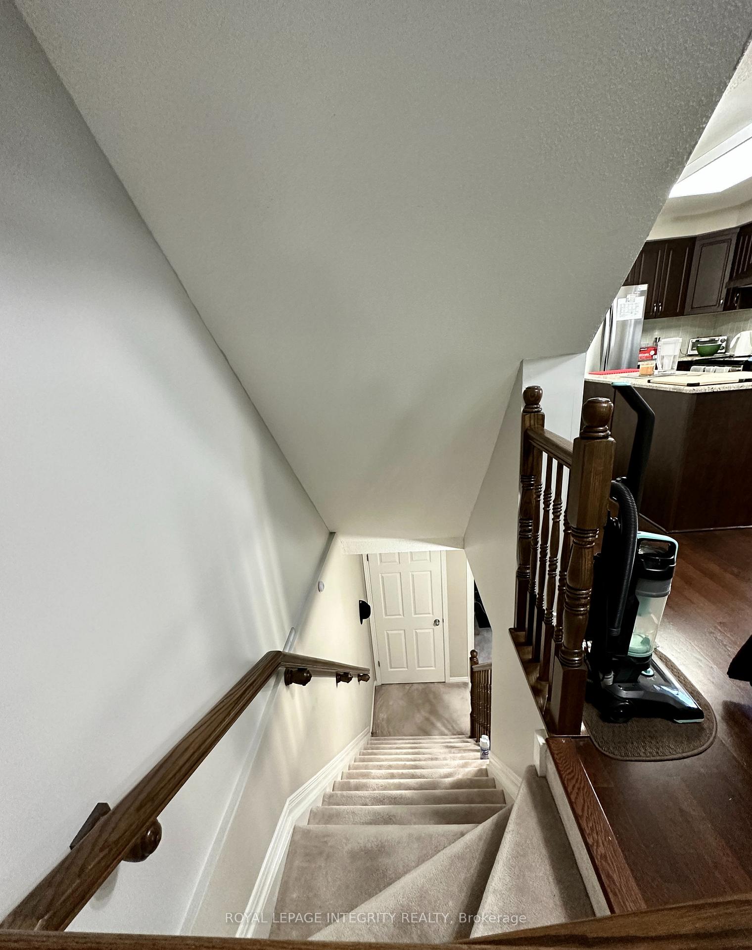 Photo 34 of 251 Keltie Private, Ottawa, Barrhaven - Longfields — HOMEH