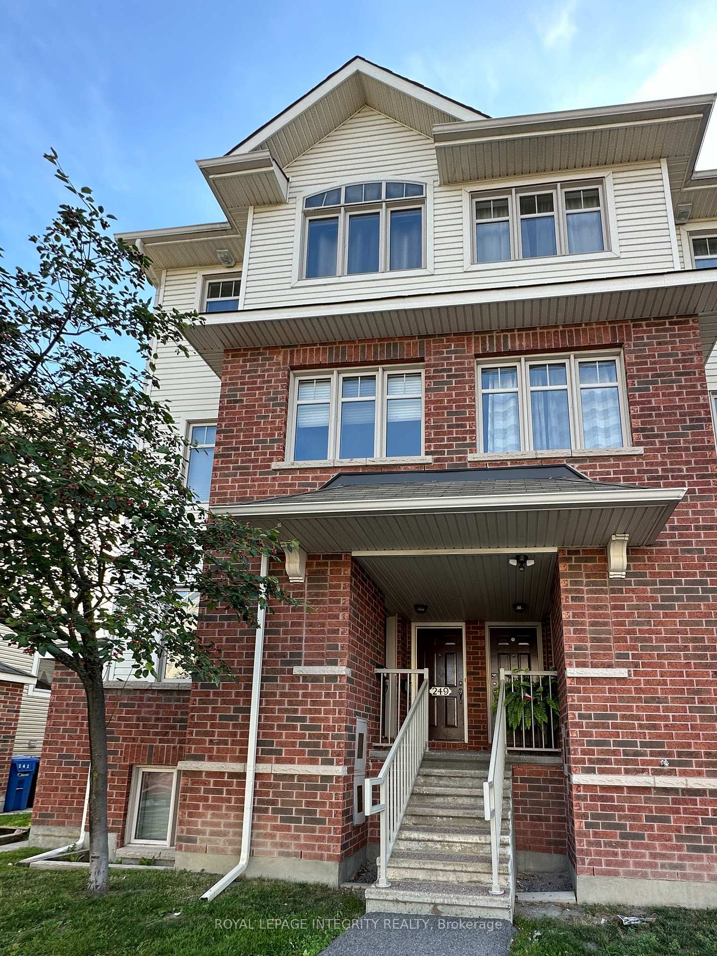 Photo 3 of 251 Keltie Private, Ottawa, Barrhaven - Longfields — HOMEH