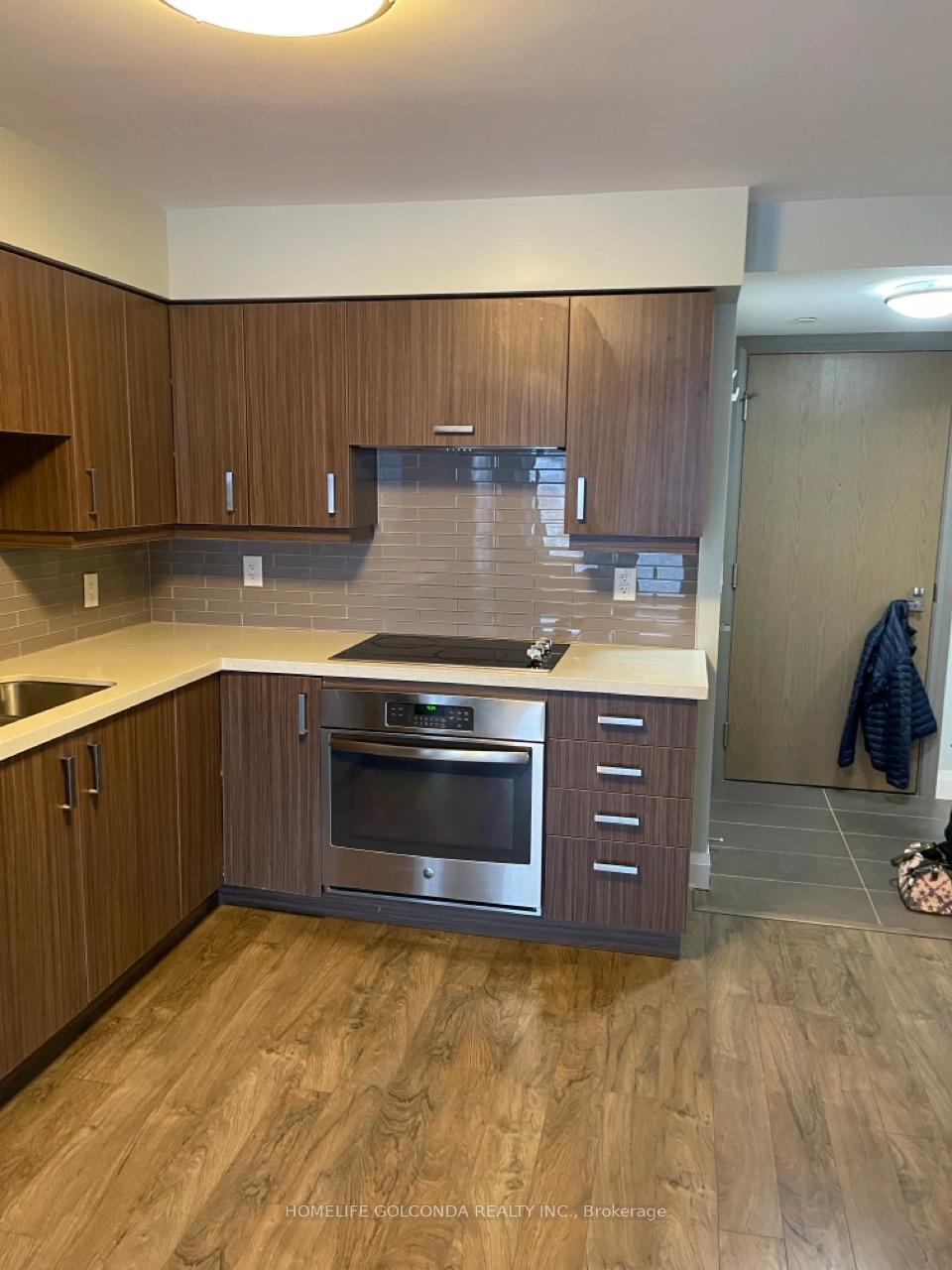 Photo 2 of Unit 712, 18 Uptown Drive, Markham, Unionville — HOMEH