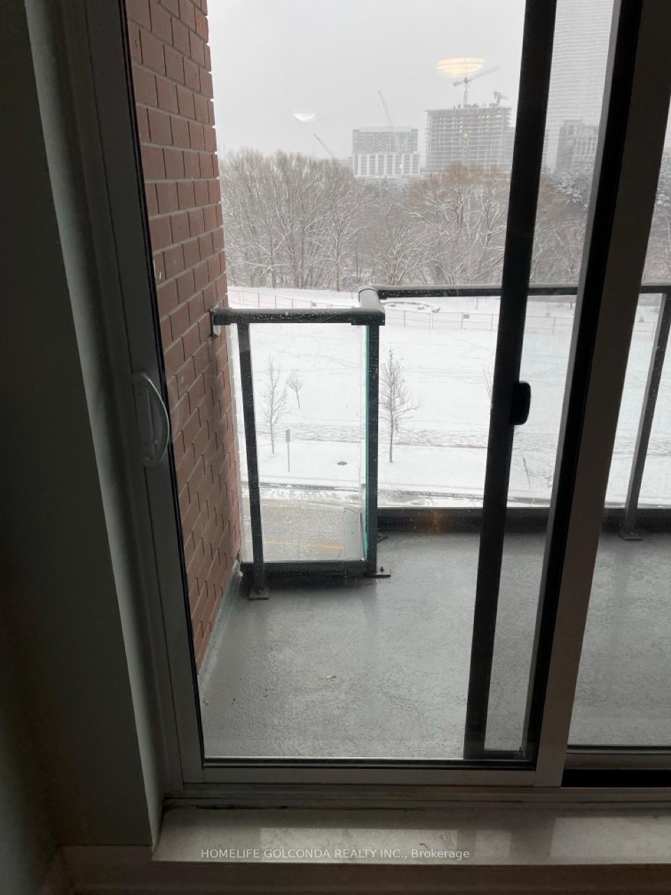 Photo 7 of Unit 712, 18 Uptown Drive, Markham, Unionville — HOMEH