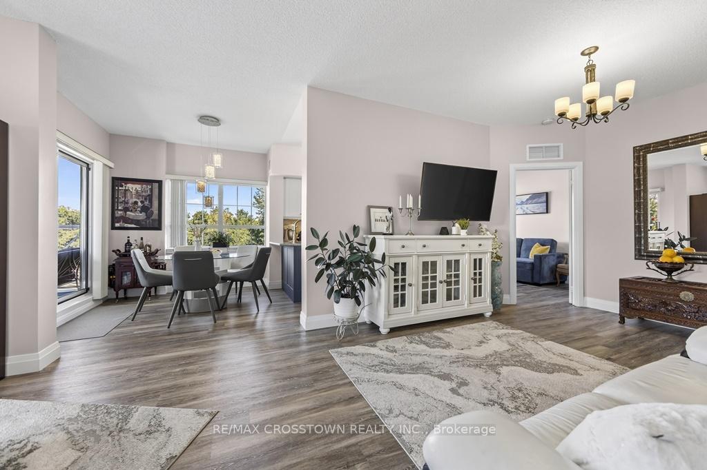 Photo 4 of Unit 203, 354 Atherley Road, Orillia — HOMEH