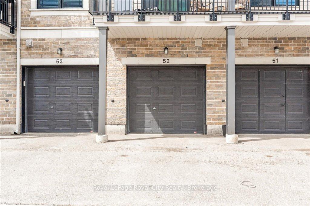 Photo 3 of Unit 52, 107 Westra Drive, Guelph, Willow West/Sugarbush/West Acres — HOMEH