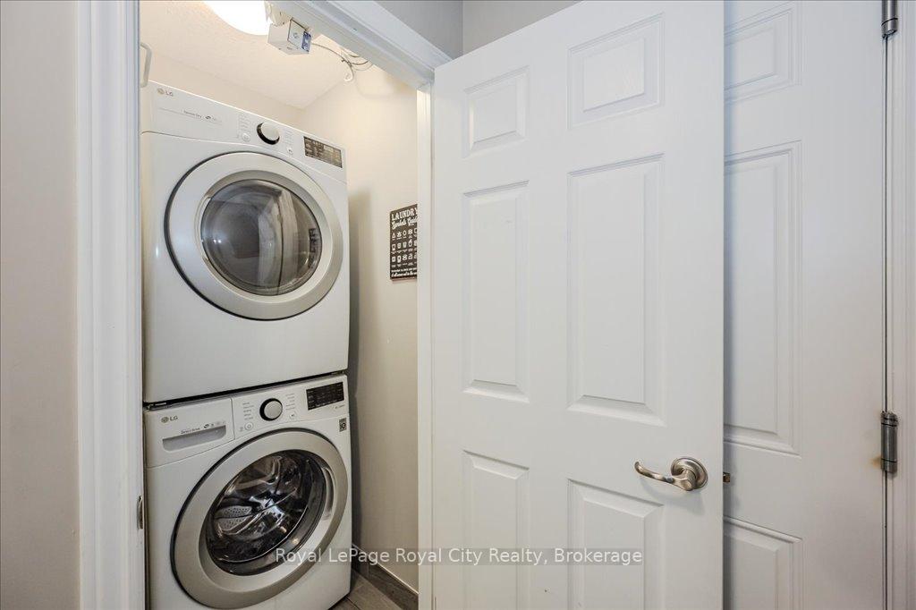 Photo 6 of Unit 52, 107 Westra Drive, Guelph, Willow West/Sugarbush/West Acres — HOMEH