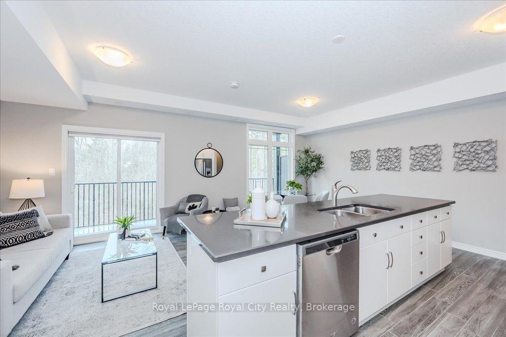 Photo 11 of Unit 52, 107 Westra Drive, Guelph, Willow West/Sugarbush/West Acres — HOMEH