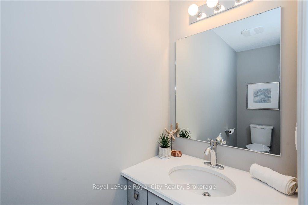 Photo 18 of Unit 52, 107 Westra Drive, Guelph, Willow West/Sugarbush/West Acres — HOMEH