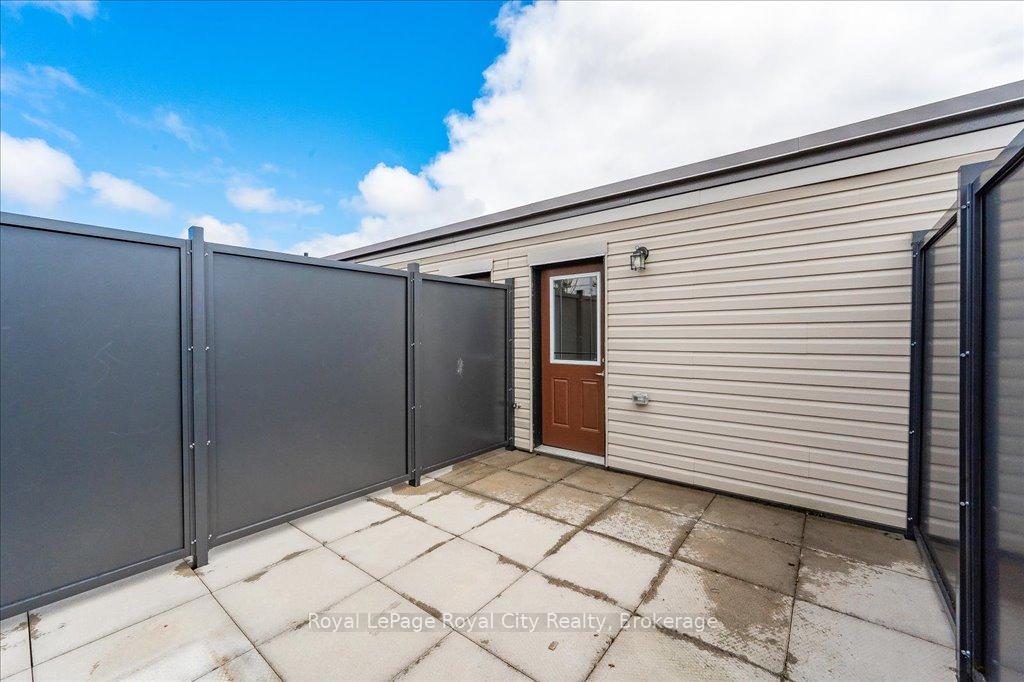 Photo 27 of Unit 52, 107 Westra Drive, Guelph, Willow West/Sugarbush/West Acres — HOMEH