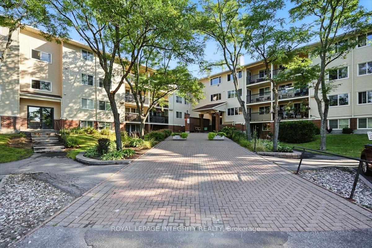 Photo 2 of Unit 201, 6470 Bilberry Drive, Ottawa, Orleans Wood — HOMEH