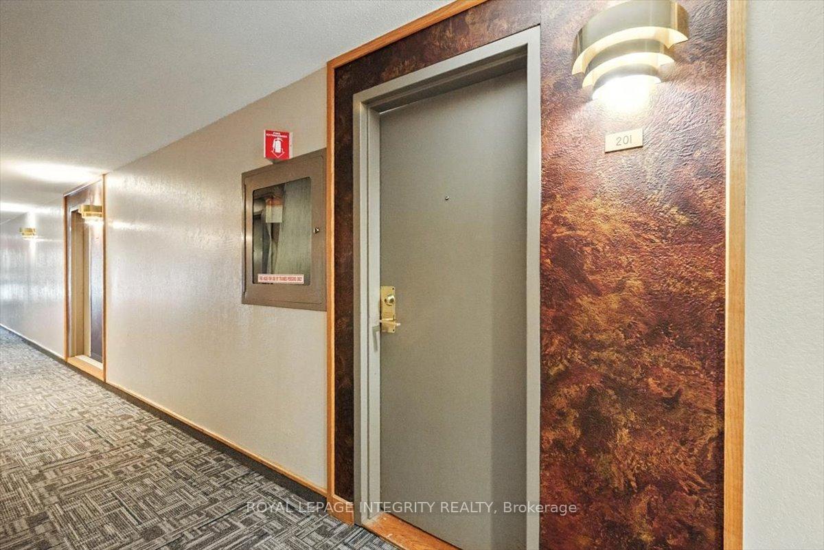 Photo 8 of Unit 201, 6470 Bilberry Drive, Ottawa, Orleans Wood — HOMEH