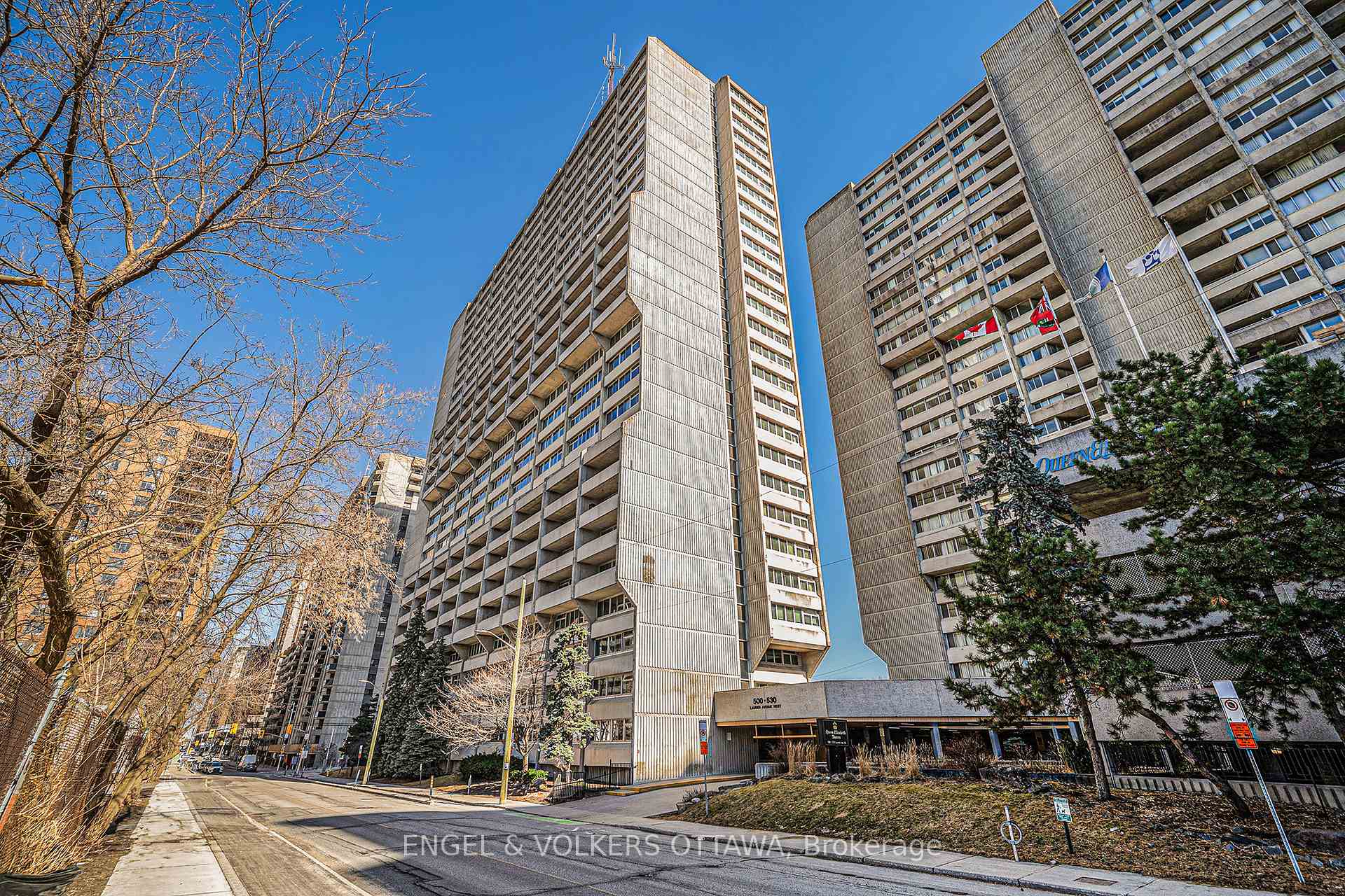 Front of Unit 1209, 500 Laurier Avenue W